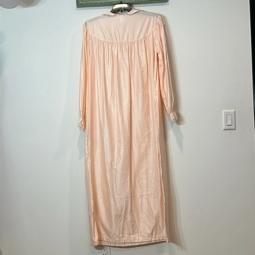 Vintage dead stock Barbizon Alicia long sleeve sleep gown, peach women’s large - Picture 6 of 6